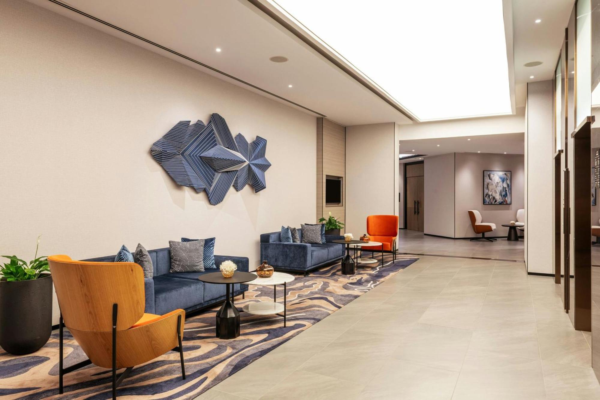Sheraton Mall Of The Emirates Hotel, Dubai Exterior photo